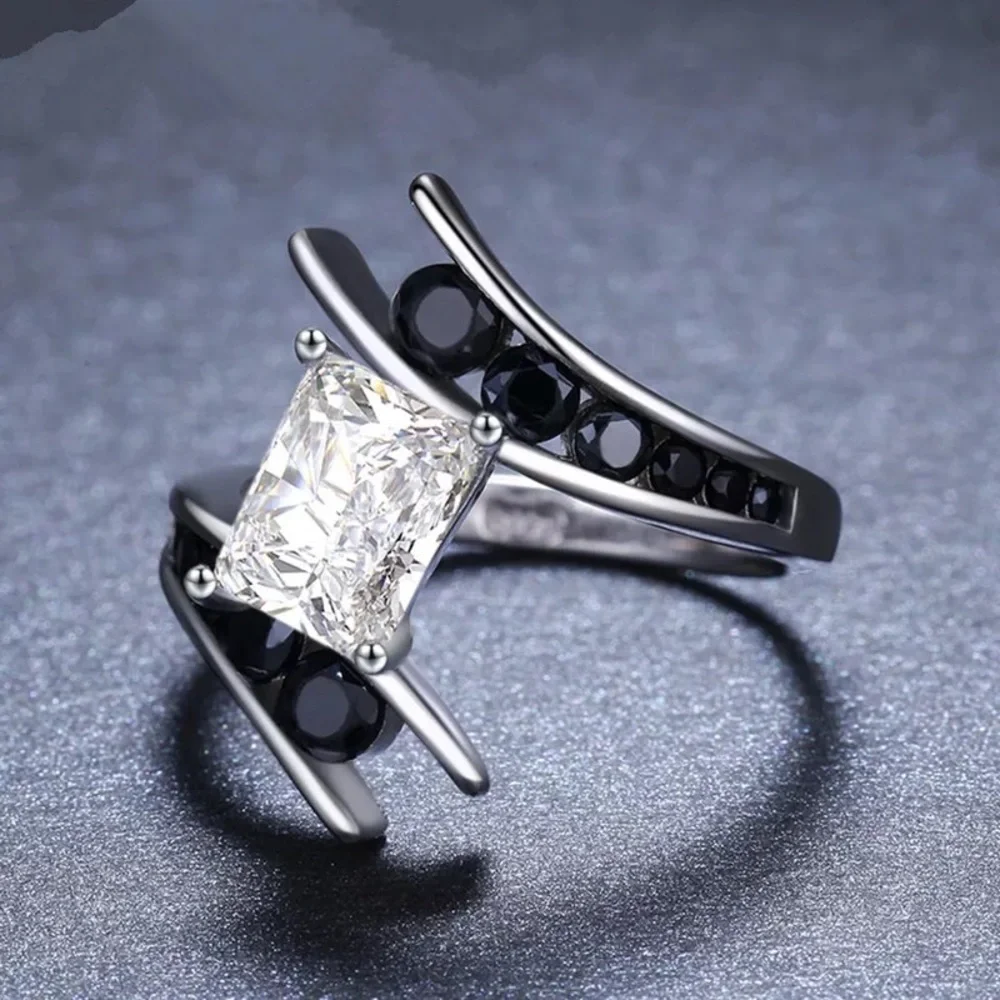 New 925 Silver Beautiful Sapphire Ring - Picture 2 of 4
